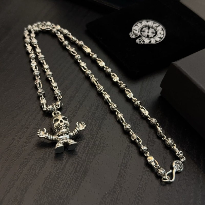 Ch*0me He**ts necklaces